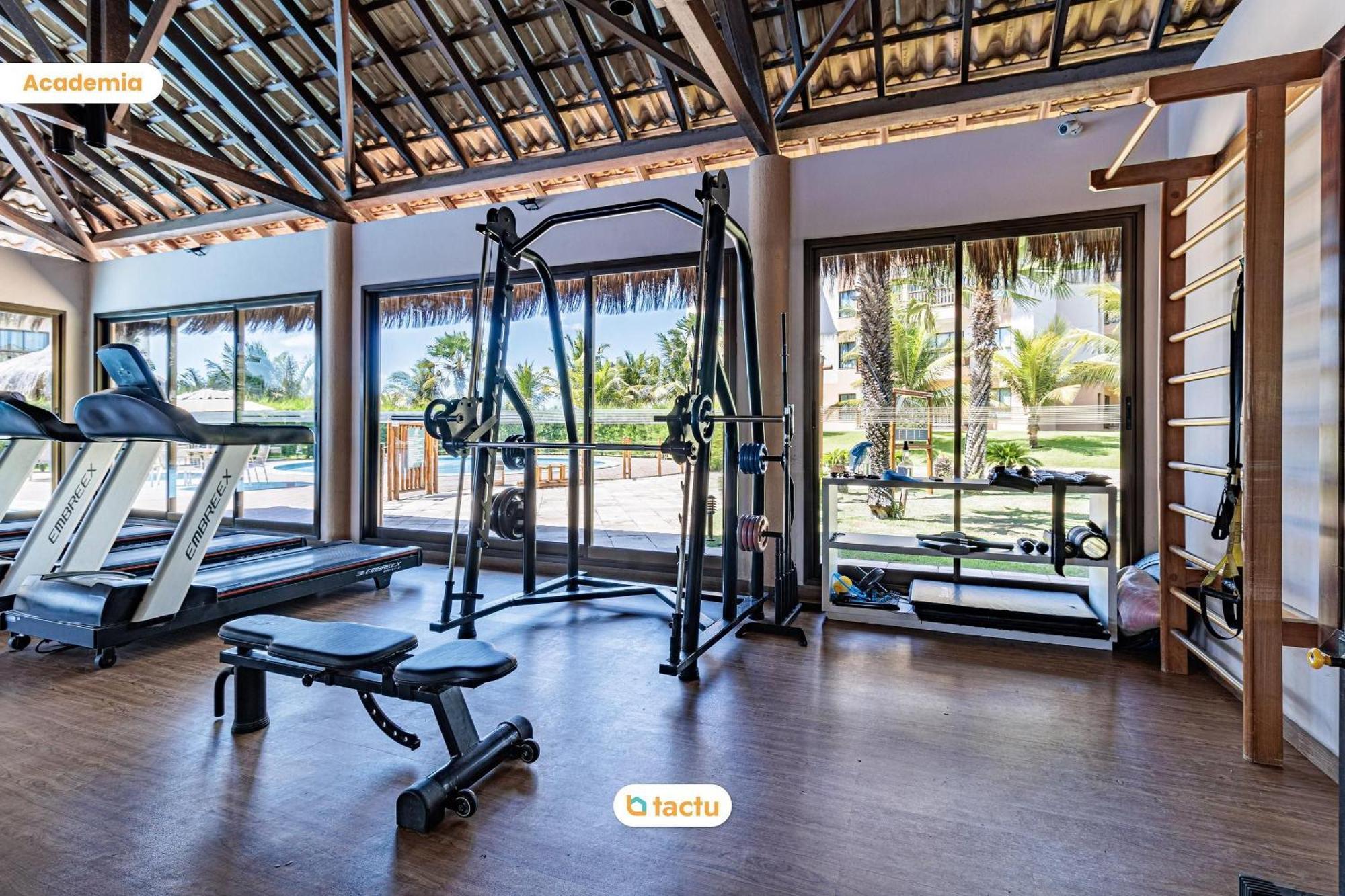 Térreo gigante de 100 m2, perfeito para grupos grandes no melhor bloco do VG Sun Cumbuco por Tactu Exterior foto